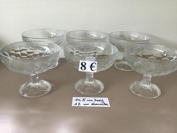 18 sets de 6 verres identiques, Maison & Meubles, Cuisine | Vaisselle, Comme neuf, Enlèvement ou Envoi