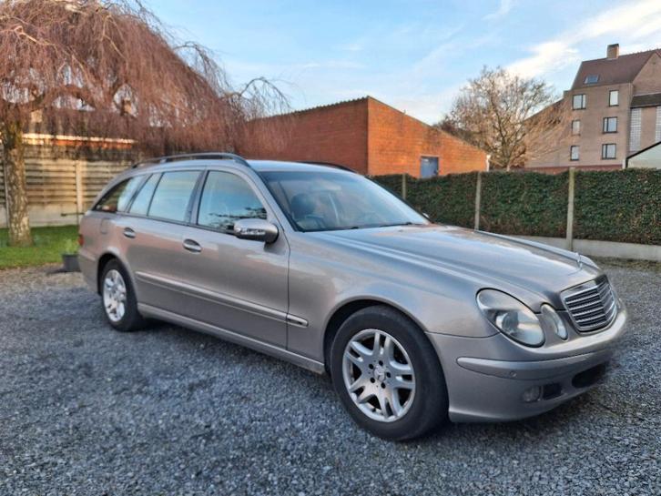Mercedes E 220 CDI Break – 2004, Autos, Mercedes-Benz, Particulier, Classe E, Phares directionnels, Airbags, Air conditionné, Alarme