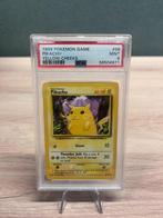 Pikachu [Yellow Cheeks] PSA 9 - 58/102 - Base Set, Hobby en Vrije tijd, Verzamelkaartspellen | Pokémon, Losse kaart, Zo goed als nieuw