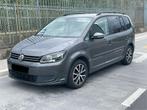 Volkswagen touran 1.6 tdi* 77kw* dsg* 7 places*, Euro 5, Zwart, 4 cilinders, 1600 cc