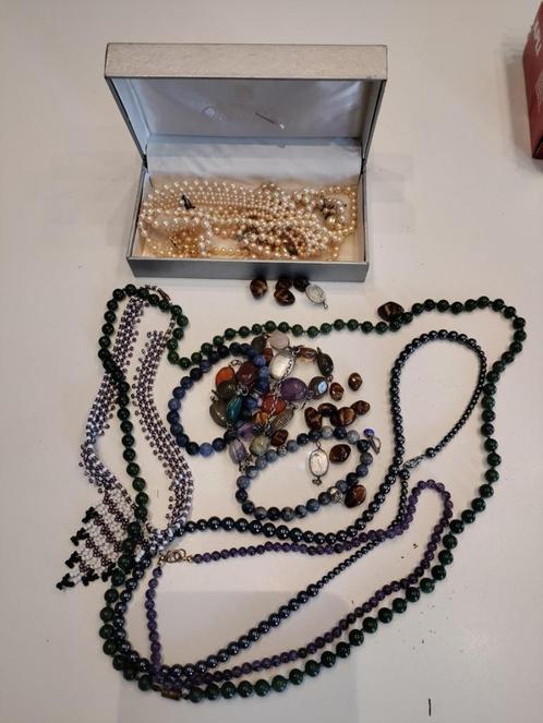 Lot de colliers et de perles, Bijoux, Sacs & Beauté, Colliers, Comme neuf, Enlèvement ou Envoi