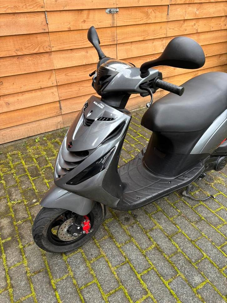 Zip IGET 2023 Mallossi klasse B, Fietsen en Brommers, Scooters | Piaggio, Zo goed als nieuw, Zip, Klasse B (45 km/u), Benzine