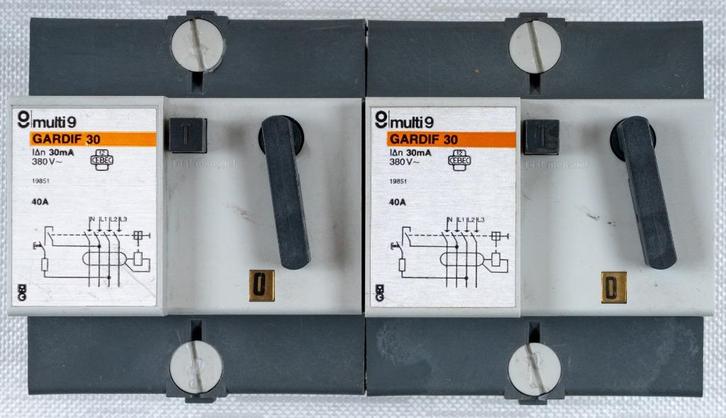 GARDIF MULTI 9 30mA verliesstroomschakelaar, Doe-het-zelf en Bouw, Elektriciteit en Kabels, Gebruikt, Schakelaar, Ophalen of Verzenden