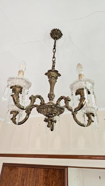 Luster brons of koper beschikbaar voor biedingen