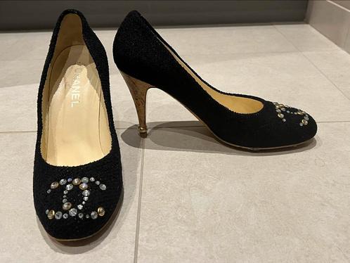 Pumps zwarte schoenen Chanel met strass 39 - 39,5, Kleding | Dames, Schoenen, Pumps, Ophalen of Verzenden