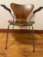 1 vlinderstoel gelakt met armleuning Fritz Hansen 1986, Huis en Inrichting, Ophalen, Danish Design