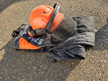 Stihl Voorbeenbeschermer en helmset
