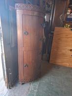 Indonesisch hoek kastje, Enlèvement, Utilisé