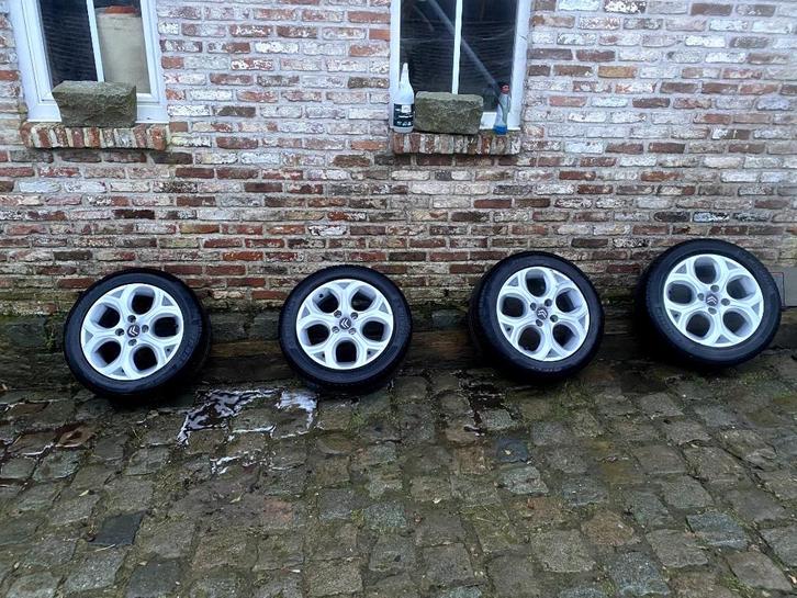4 winterbanden 195/55R15 91V XL op aluminum velgen, Auto-onderdelen, Banden en Velgen, Velg(en), Winterbanden, 15 inch, 195 mm