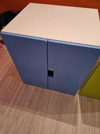 Kast Ikea wit met 2 blauwe deurtjes - 1 legplank, Ophalen, Met deur(en), 50 tot 100 cm, Zo goed als nieuw