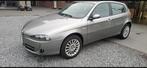 Alfa 147 1.9 jtd 97000km!!!, Auto's, Alfa Romeo, Zwart, Alcantara, Zwart, 5 deurs