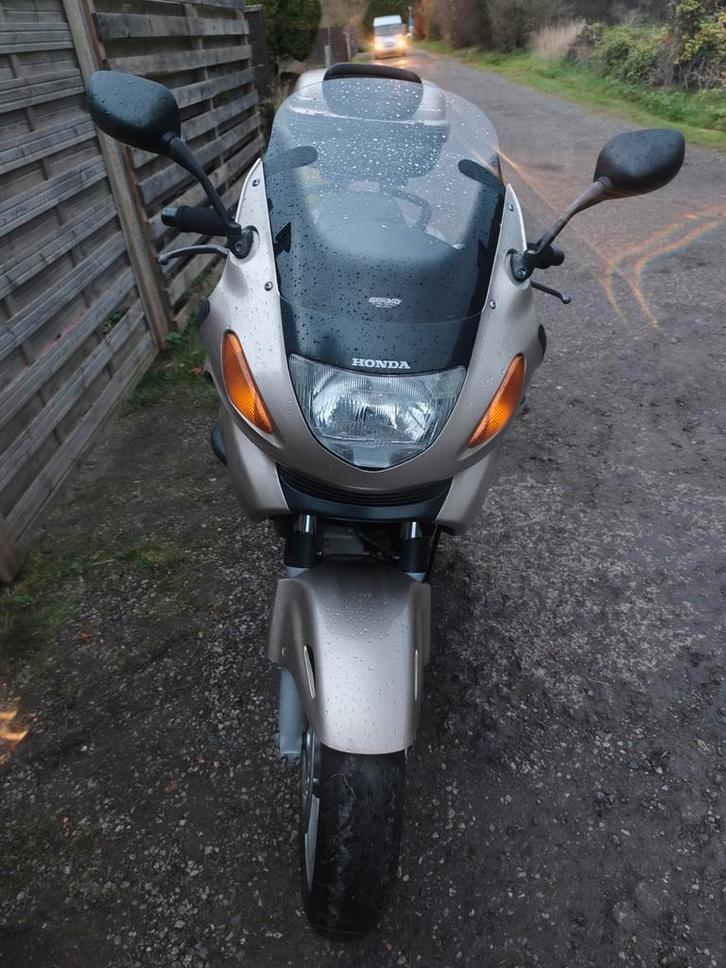 Honda nv650v Deauville prêt a immatriculé, Motoren, Motoren | Honda, Particulier, Ophalen