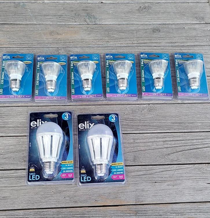 Veel verschillende apparatuur voor elektrische installatie, Doe-het-zelf en Bouw, Elektriciteit en Kabels, Nieuw, Overige typen