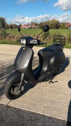 La Souris Matt Zwart A Klasse, Fietsen en Brommers, Ophalen, Klasse A (25 km/u), Zo goed als nieuw, Benzine