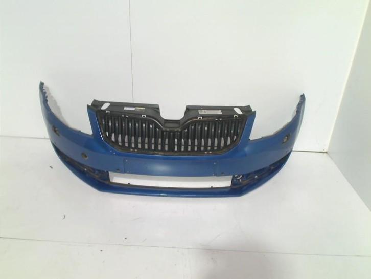 BUMPER VOOR Skoda Fabia III Combi (NJ5) (01-2014/12-2022), Auto-onderdelen, Carrosserie, Bumper, Skoda, Voor, Gebruikt