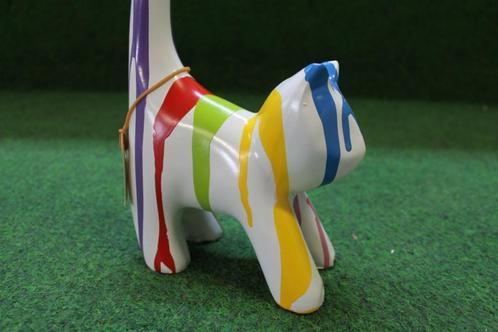 Poes wit met druppels middel, Tuin en Terras, Tuinbeelden, Nieuw, Dierenbeeld, Kunststof, Ophalen of Verzenden