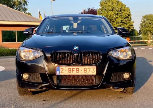 BMW 116d pack M full, Autos, BMW, Particulier, Série 1, Sièges électriques, Diesel, Euro 5, 5 portes, Boîte manuelle, Noir, Gris