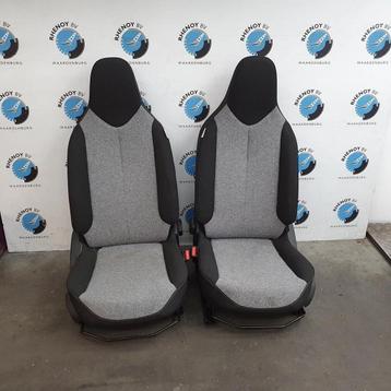 C1 2020 interieur  5 drs   met pas 11000 km van engelse auto beschikbaar voor biedingen