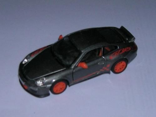 Kinsmart Porsche 911 GTS RS, Hobby en Vrije tijd, Modelauto's | Overige schalen, Zo goed als nieuw, Auto, Ophalen of Verzenden