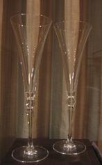 2 hoge champagneglazen; Nieuw, Ophalen, Nieuw