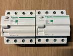 2 x Schneider 4P 40A 30mA differentieel, Ophalen of Verzenden, Zo goed als nieuw