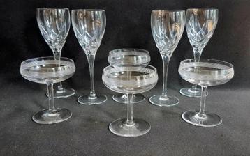 Lot de verres à vin en cristal (Toscane) et coupes à champag