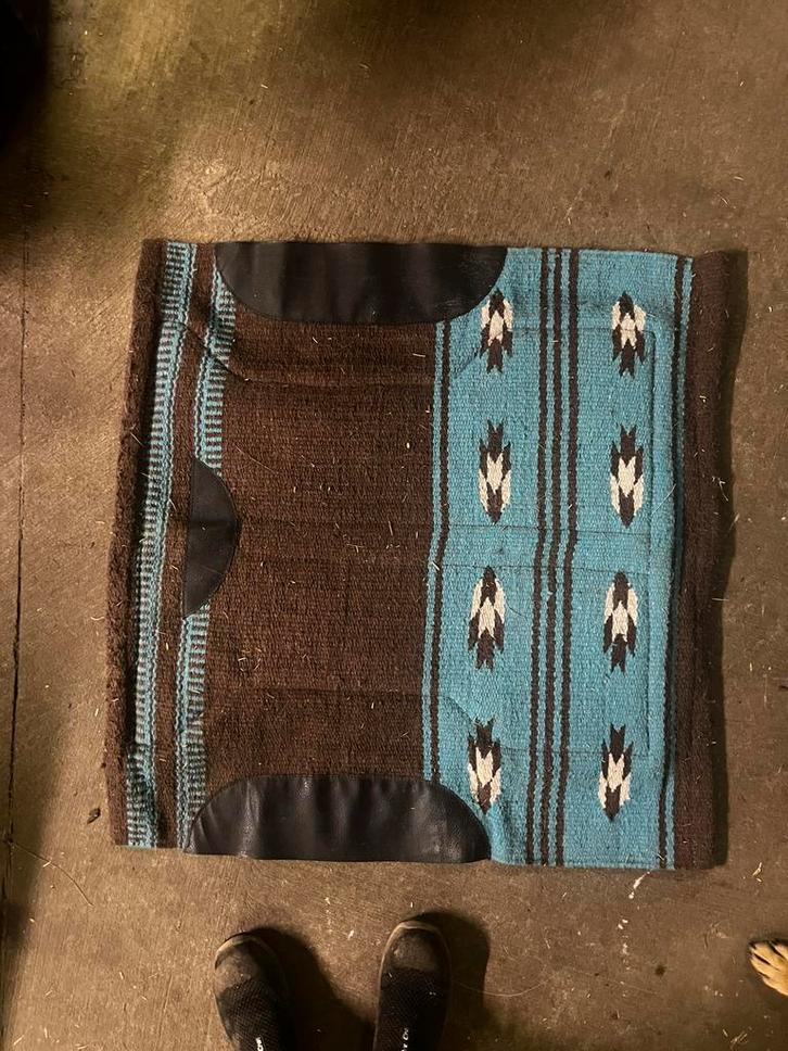 Western pad en beenbeschermers, Dieren en Toebehoren, Paarden en Pony's | Dekens en Dekjes, Zo goed als nieuw, Dekje, Ophalen of Verzenden