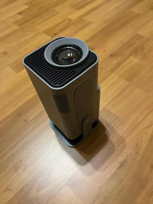 retropojecteur led avec pied image de maximun 2m80 marche tr, Audio, Tv en Foto, Beamers, Zo goed als nieuw, LED, Full HD (1080)