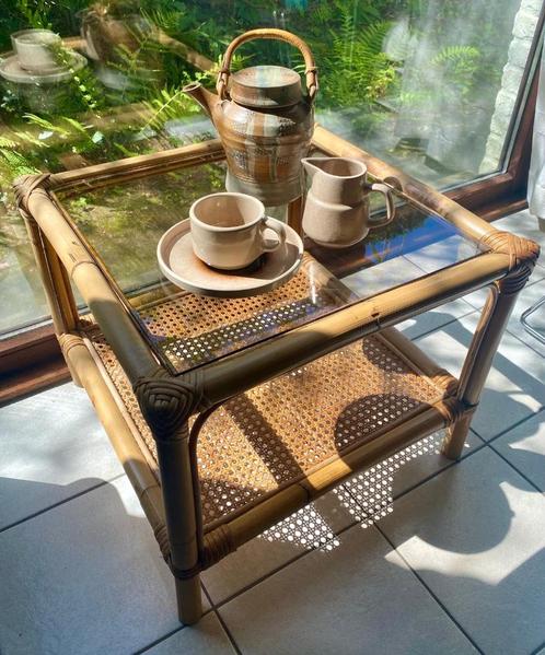 Bijzettafel /salontafel in rotan, Huis en Inrichting, Tafels | Bijzettafels, Zo goed als nieuw, Vierkant, Minder dan 45 cm, Minder dan 55 cm