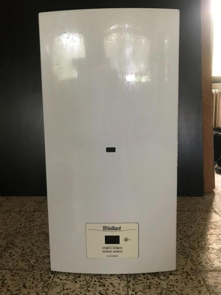 vaillant turbomag 2020 doorstromer geiser, Doe-het-zelf en Bouw, Chauffageketels en Boilers, Zo goed als nieuw, Geiser, Aardgas