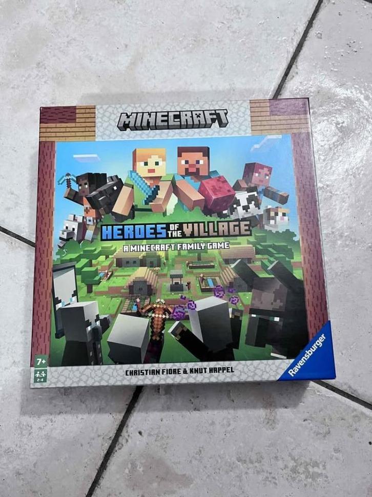 Bordspel Minecraft Junior: Heroes of the Village - NIEUW, Hobby en Vrije tijd, Gezelschapsspellen | Bordspellen, Nieuw, Ophalen