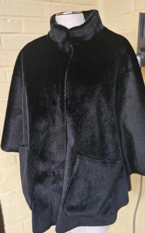Splinternieuwe Zwarte faux fure teddy jas Opus, Kleding | Dames, Grote Maten, Nieuw, Jas of Mantel, Zwart, Ophalen of Verzenden