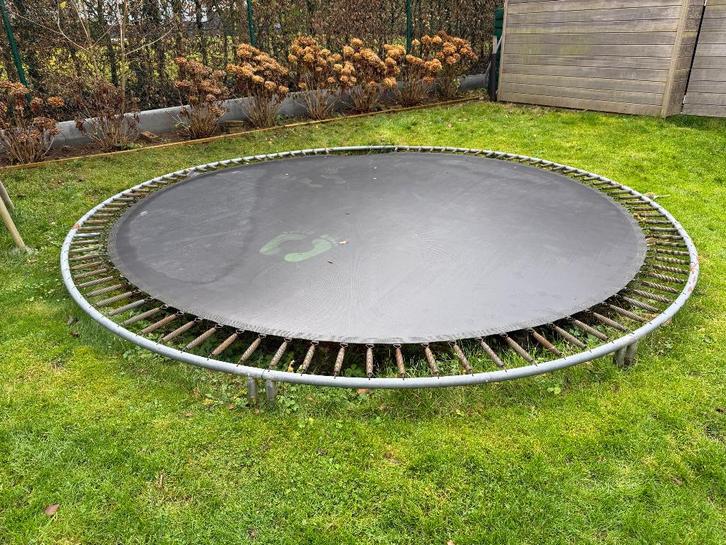 Gratis in ground trampoline BERG, Kinderen en Baby's, Speelgoed | Buiten | Trampolines, Gebruikt, Ophalen