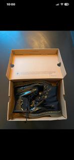 Dr.Martens noire vernie, Enlèvement, Porté, Bottes hautes