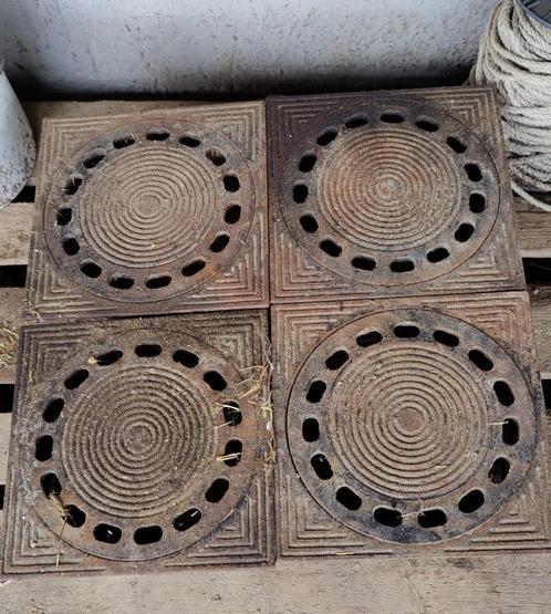 KLOKROOSTER 30X30 CM / Ø 110MM H=125MM, Doe-het-zelf en Bouw, Buizen en Afvoer, Nieuw, Afvoer, Overige materialen, Ophalen