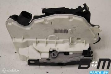 Portierslot RV (bijrijderskant) VW Up! 5N1837016C beschikbaar voor biedingen