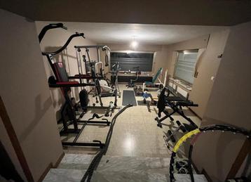 Salle de musculation privée beschikbaar voor biedingen