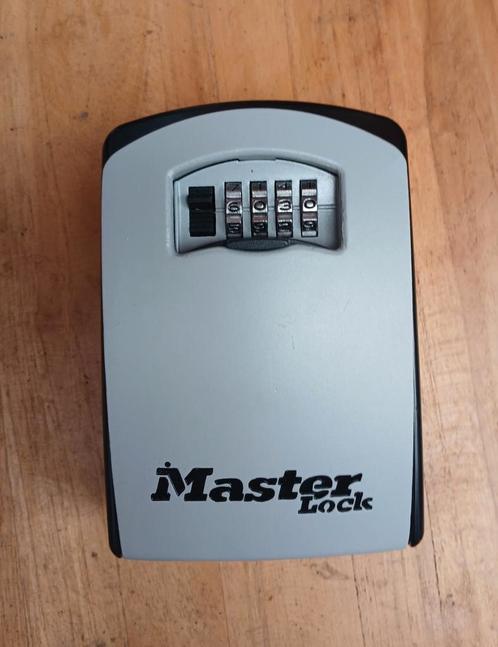 Master LOCK - locker - sleutelkluis - RBNB-sleutel, Huis en Inrichting, Brandblussers en Brandkasten, Zo goed als nieuw, Ophalen