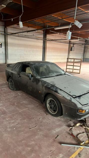 Porsche 944 schuurvondst zonder papieren beschikbaar voor biedingen