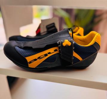 Fietsschoenen AGU NIEUW  beschikbaar voor biedingen