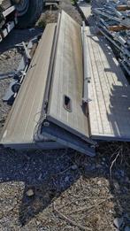Porte sectionnelle + Equipements d'atelier, Koop
