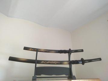 superbes katana/ sabres japonnais beschikbaar voor biedingen