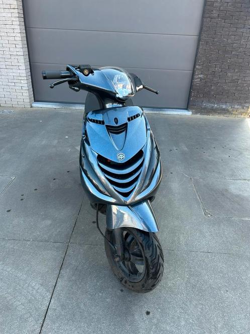 Piaggio zip 4t Iget 2020 B klasse, Fietsen en Brommers, Scooters | Piaggio, Zo goed als nieuw, Zip, Klasse B (45 km/u), Benzine