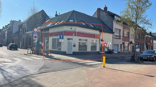 Handelspand te huur €850 in Merksem per direct beschikbaar, Immo, Huizen te huur