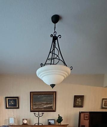 Lustre beschikbaar voor biedingen
