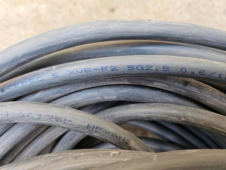 XVB installatiekabel, Doe-het-zelf en Bouw, Elektriciteit en Kabels, Zo goed als nieuw, Ophalen
