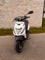 Piaggio zip 4takt, Fietsen en Brommers, Scooters | Piaggio, Ophalen, Zip, Klasse A (25 km/u), Zo goed als nieuw