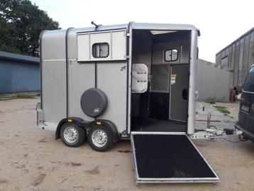 HB510 XL Van IFOR WILLIAMS 2 chevaux  plancher ALU, Remorque 2 chevaux, Aluminium, Comme neuf, Enlèvement