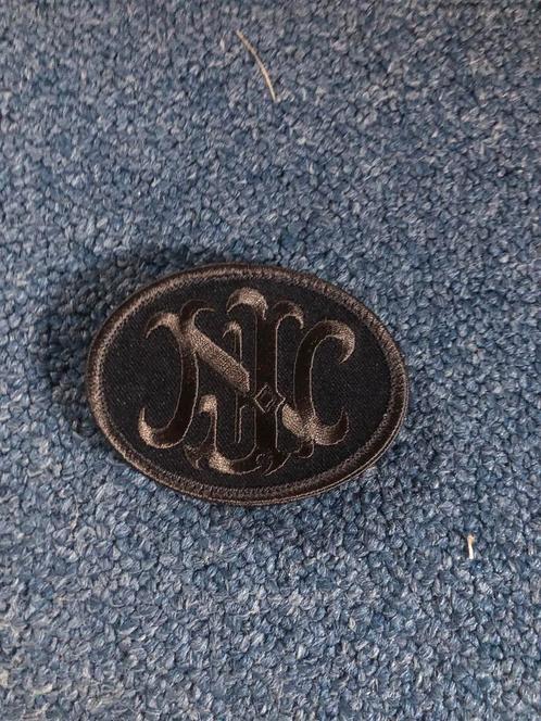 Badge FN HERSTAL met velcro, Verzamelen, Militaria | Algemeen, Overige soorten, Embleem of Badge, Ophalen of Verzenden