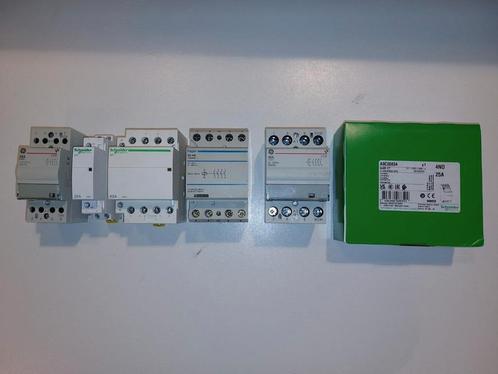 Kontaktor  4P, Doe-het-zelf en Bouw, Elektriciteit en Kabels, Nieuw, Overige typen, Ophalen of Verzenden